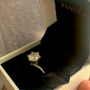 Pandora ring